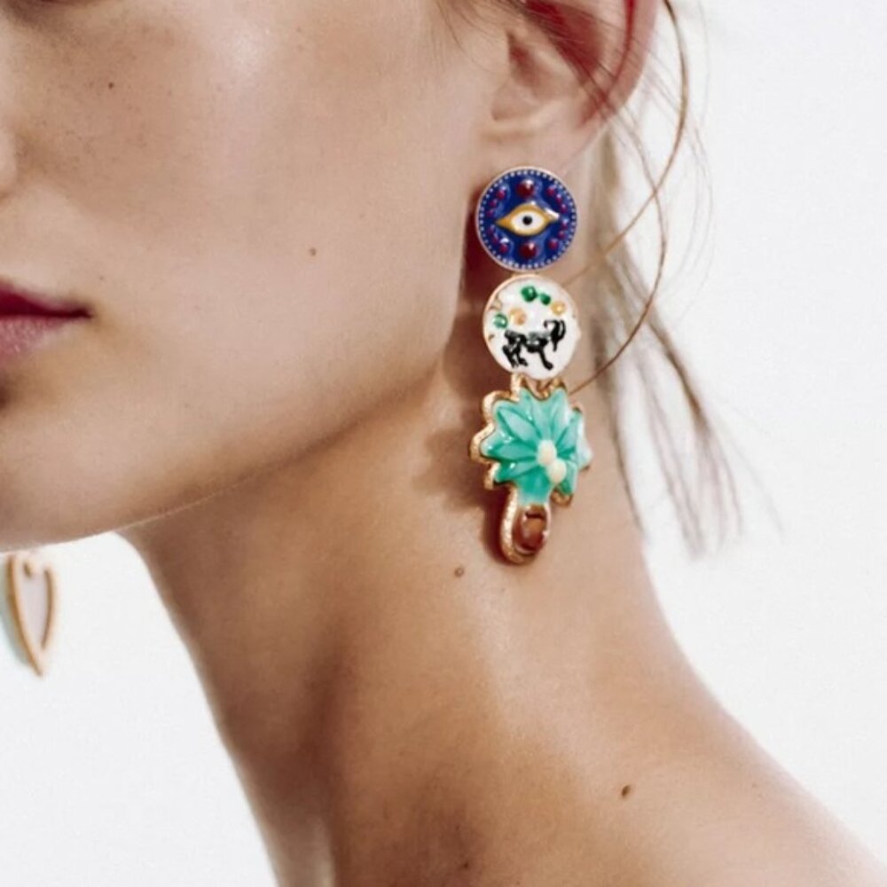 Zara Resin Palm Tree Flower Earrings